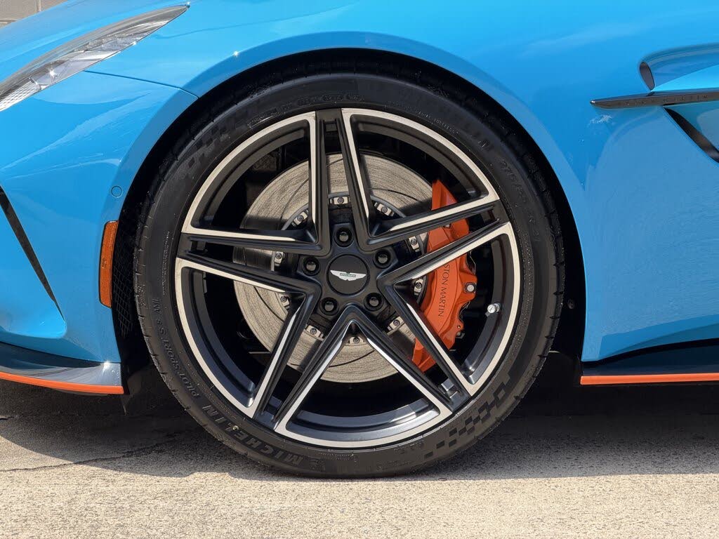 2026 Aston Martin Vantage S Roadster RWD photo 4