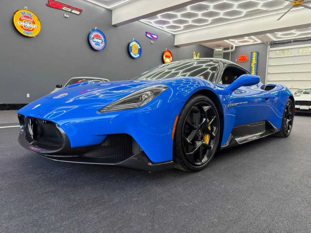 2022 Maserati MC20 RWD