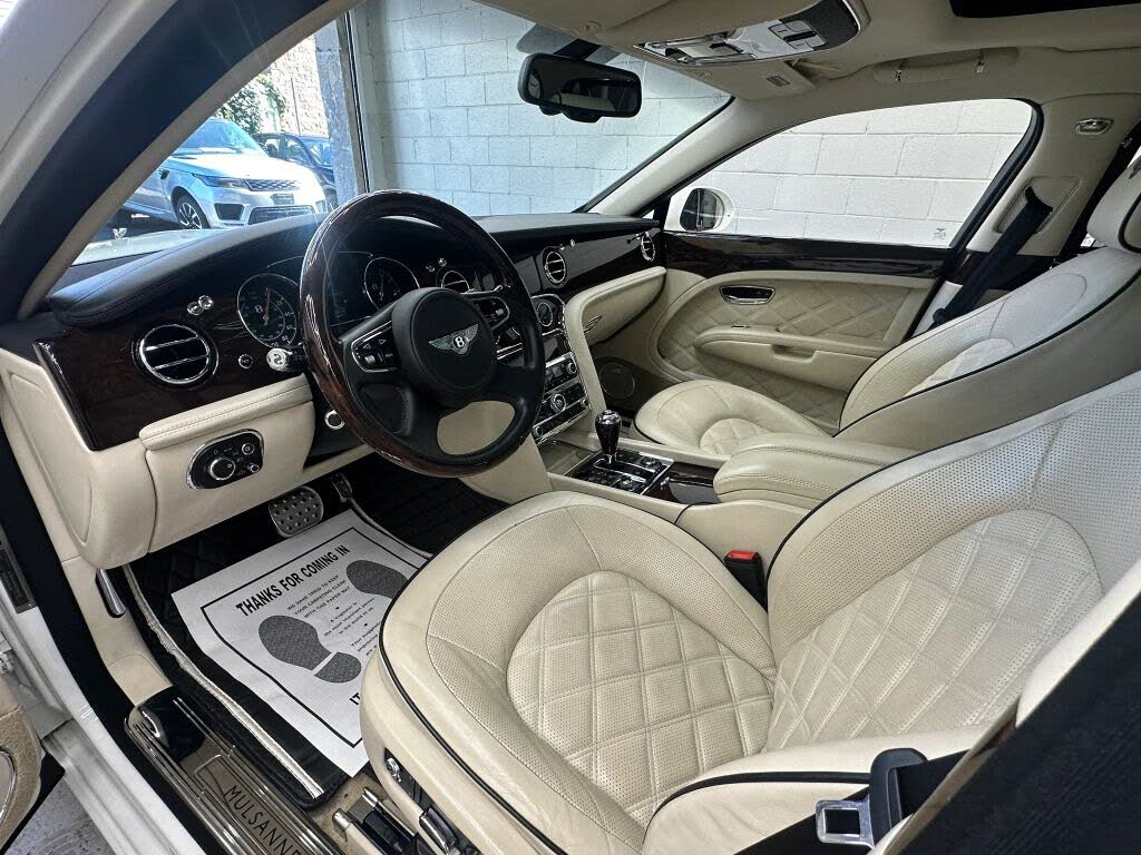 2016 Bentley Mulsanne Speed RWD photo 15