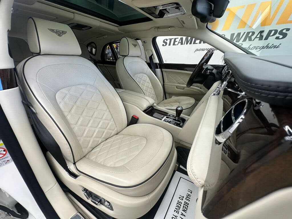 2016 Bentley Mulsanne Speed RWD photo 19