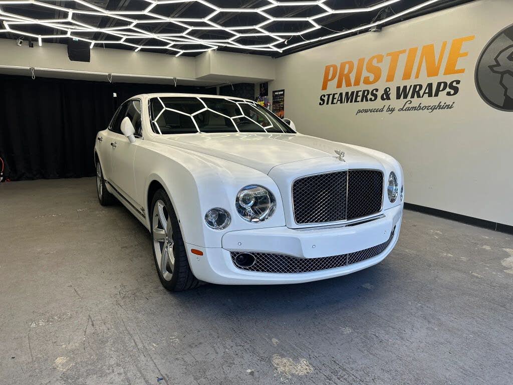2016 Bentley Mulsanne Speed RWD photo 3