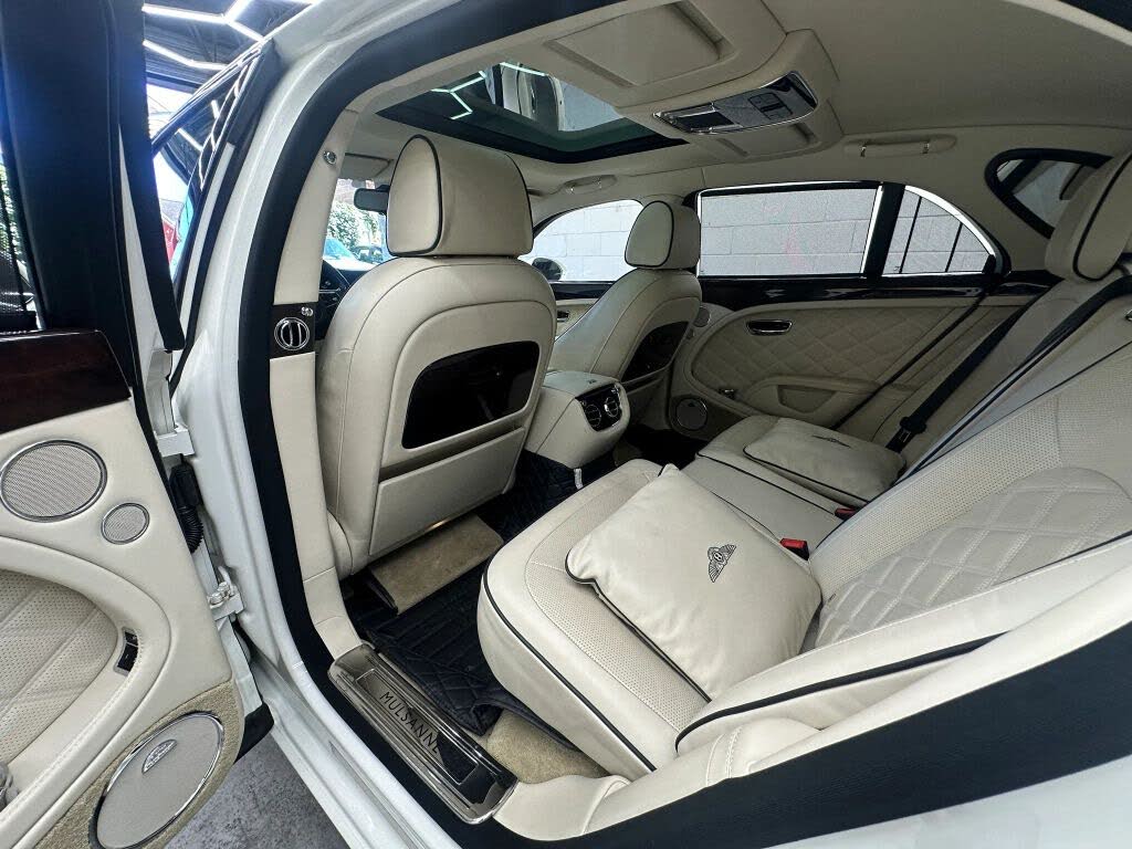 2016 Bentley Mulsanne Speed RWD photo 23