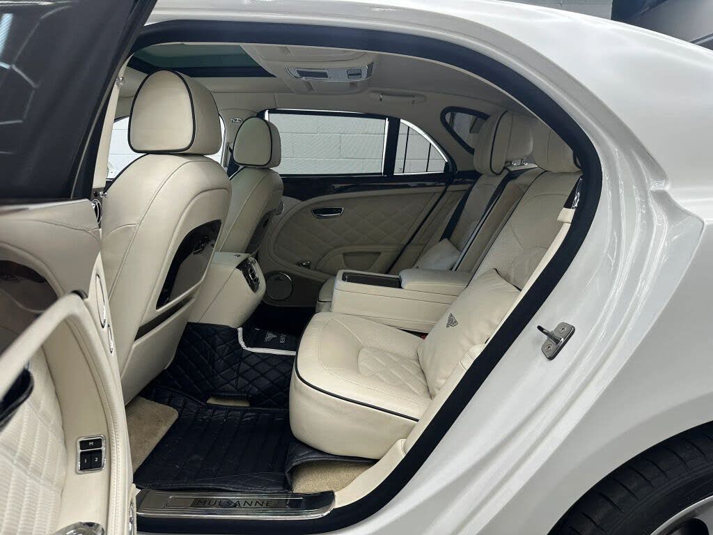 2016 Bentley Mulsanne Speed RWD photo 24
