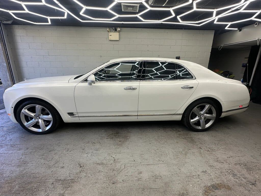 2016 Bentley Mulsanne Speed RWD photo 7