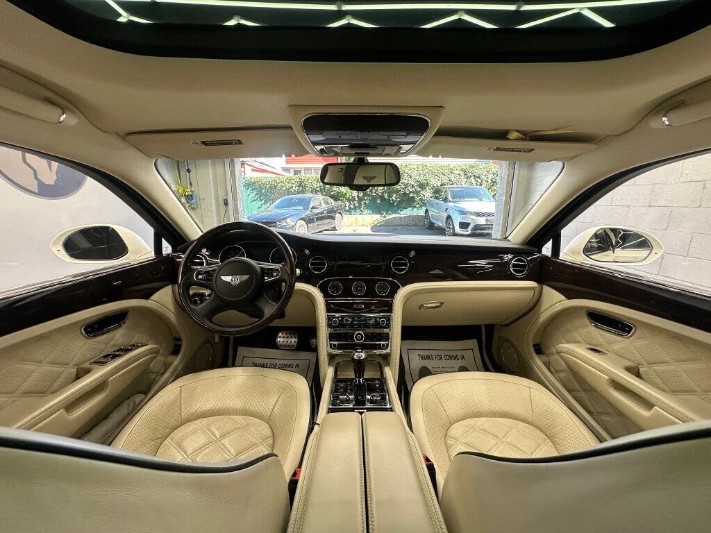 2016 Bentley Mulsanne Speed RWD photo 10