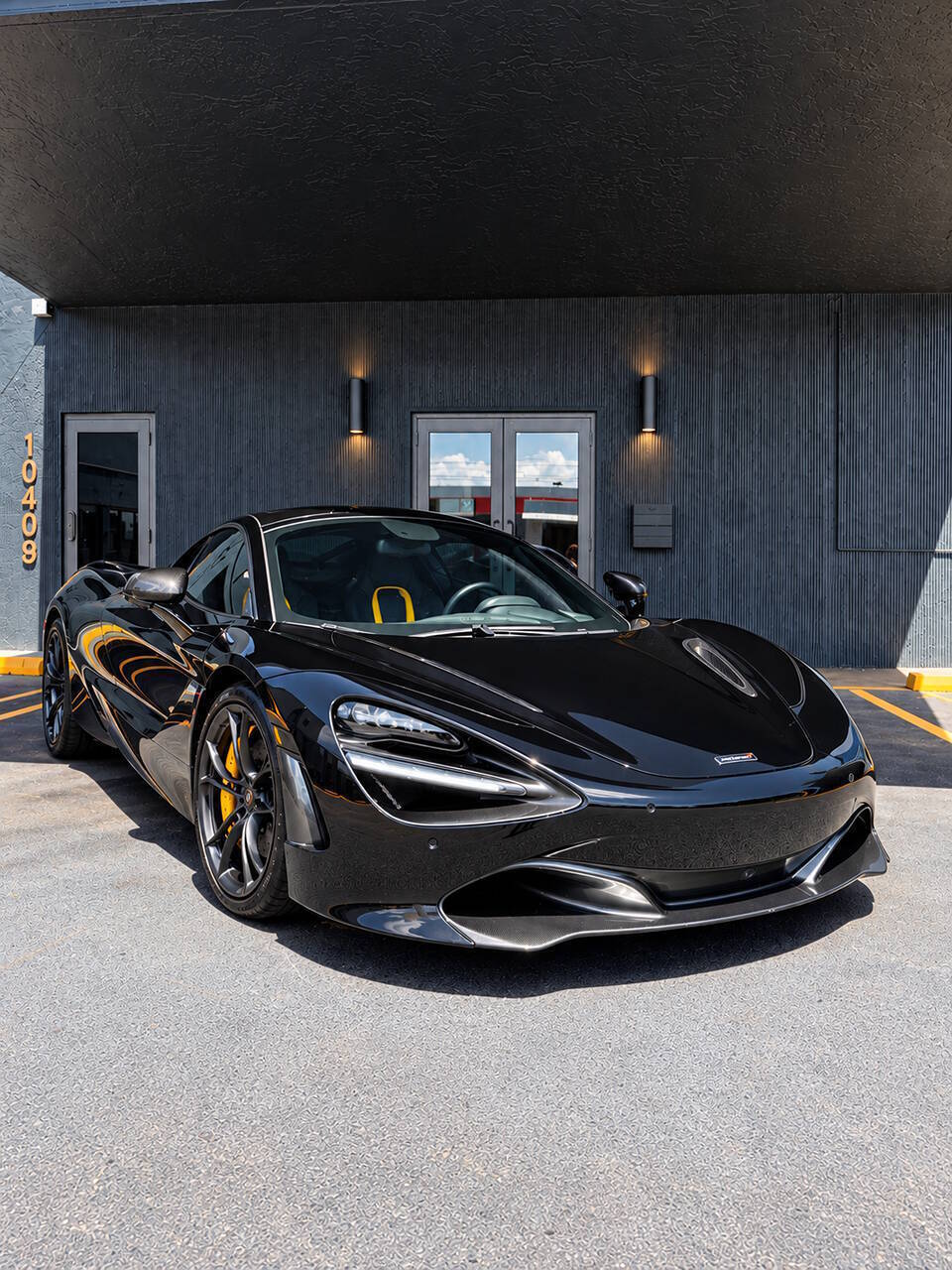 2019 McLaren 720S Luxury Coupe RWD