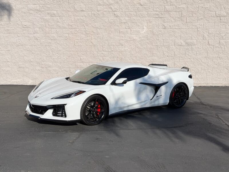 2026 Chevrolet Corvette Z06 3LZ Coupe RWD photo 3