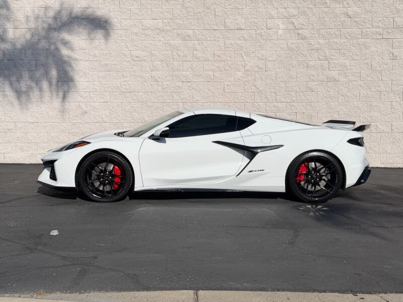 2026 Chevrolet Corvette Z06 3LZ Coupe RWD photo 4