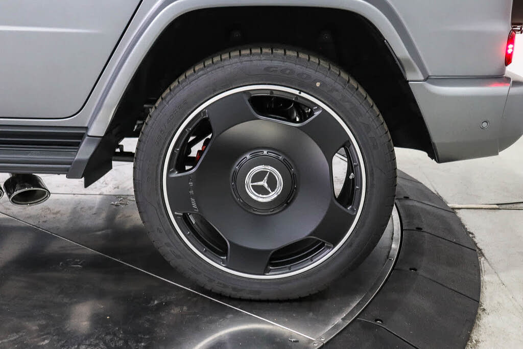 2027 Mercedes-Benz G-Class AMG G 63 4MATIC photo 12