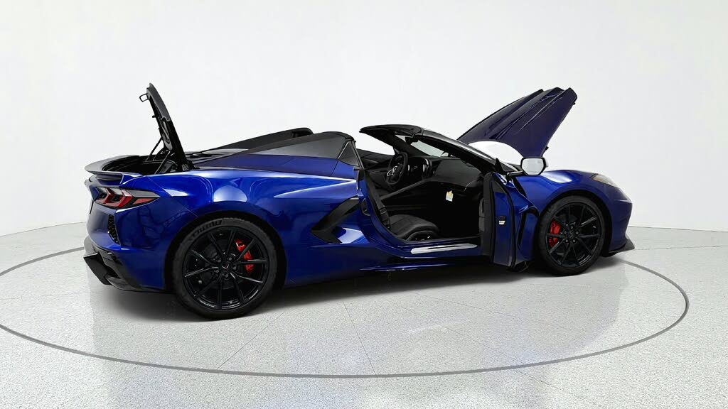 2027 Chevrolet Corvette Stingray 2LT Convertible RWD photo 13 of 24