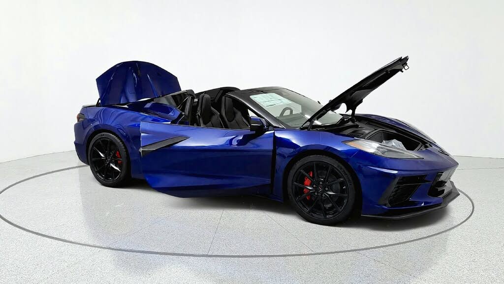 2027 Chevrolet Corvette Stingray 2LT Convertible RWD photo 14 of 24