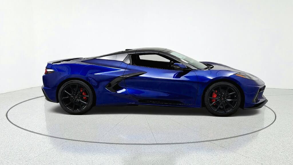 2027 Chevrolet Corvette Stingray 2LT Convertible RWD photo 6 of 24
