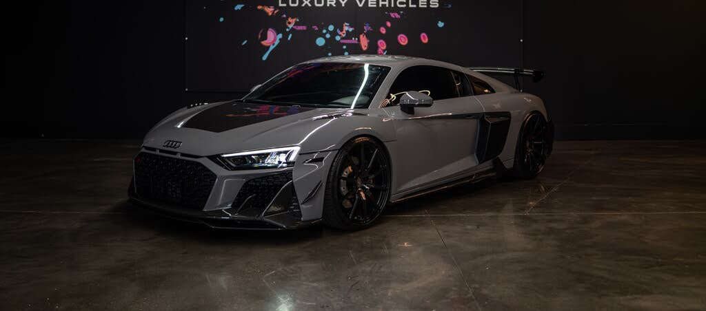 2020 Audi R8 quattro V10 Coupe AWD photo 2 of 21