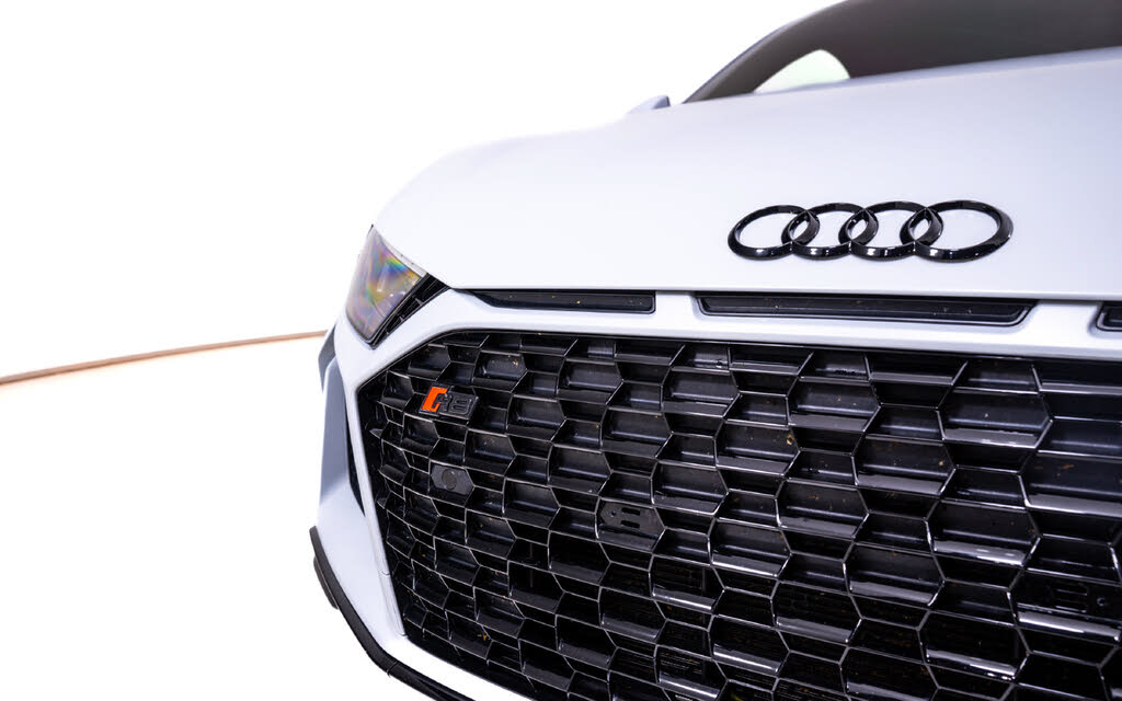 2022 Audi R8 V10 Performance Coupe RWD photo 11 of 24