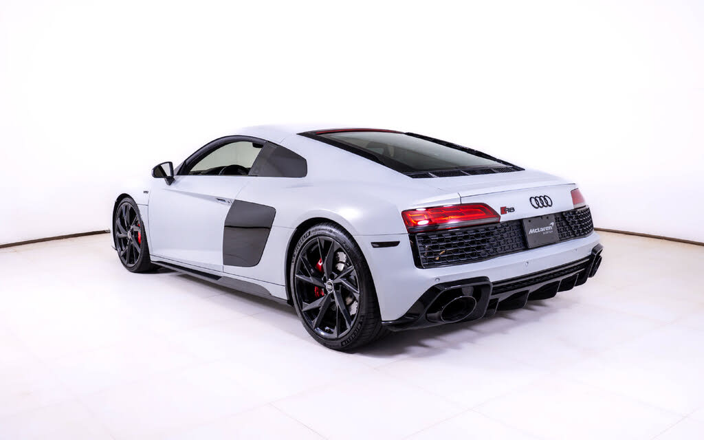 2022 Audi R8 V10 Performance Coupe RWD photo 3 of 24