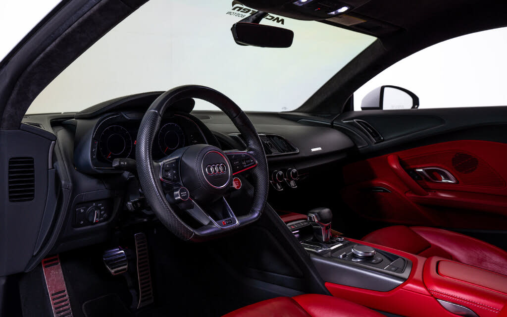 2022 Audi R8 V10 Performance Coupe RWD photo 21 of 24