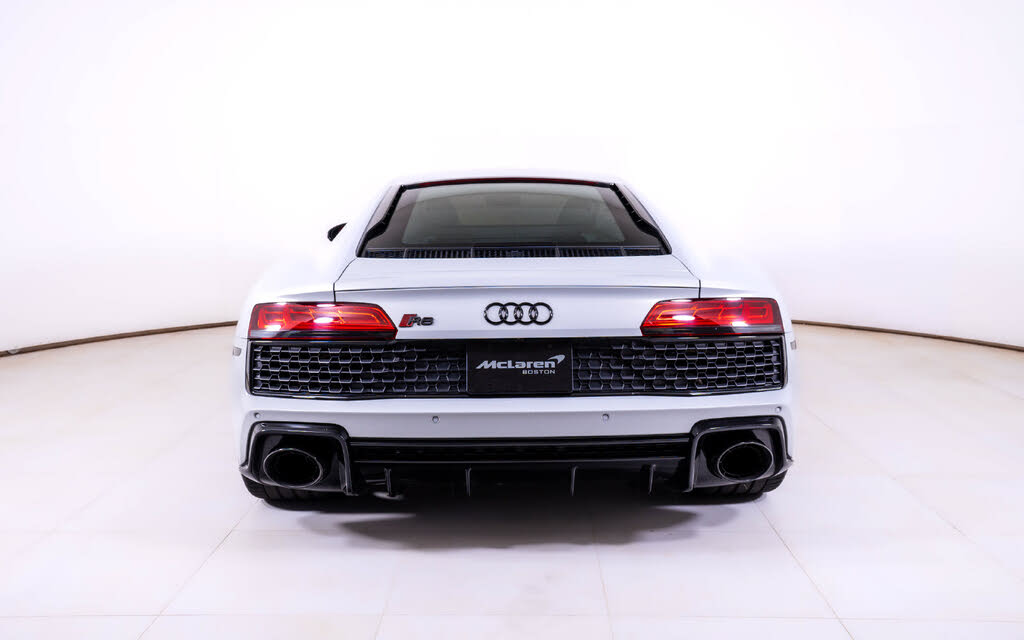 2022 Audi R8 V10 Performance Coupe RWD photo 4 of 24