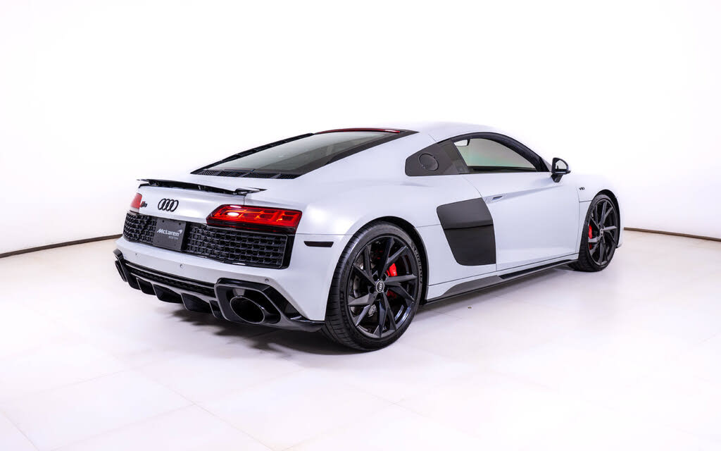 2022 Audi R8 V10 Performance Coupe RWD photo 6 of 24
