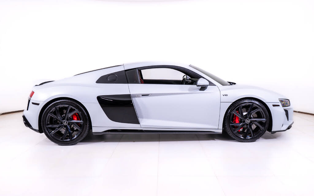 2022 Audi R8 V10 Performance Coupe RWD photo 7 of 24