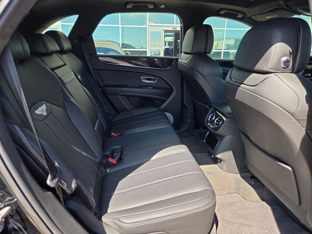 2021 Bentley Bentayga V8 AWD photo 12