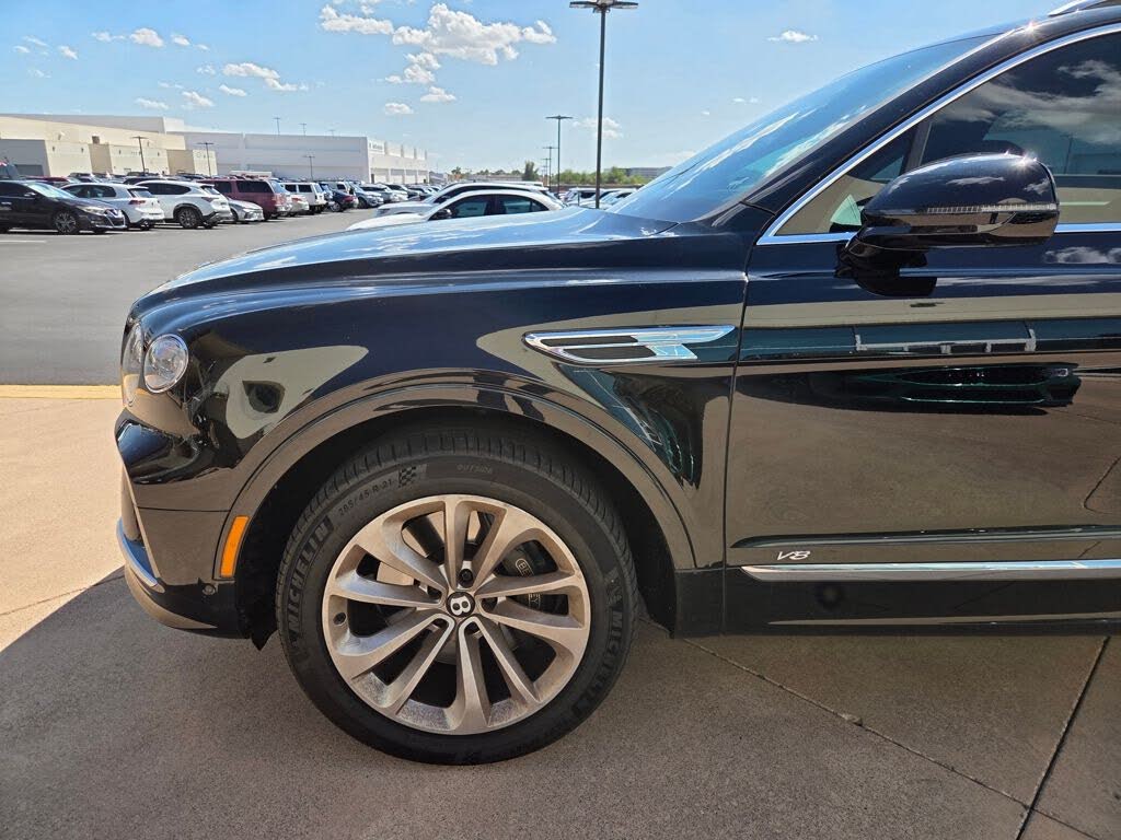 2021 Bentley Bentayga V8 AWD photo 3