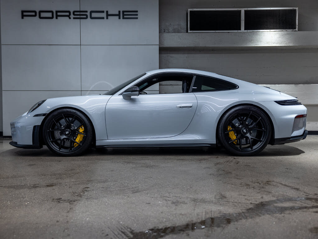 2026 Porsche 911 GT3 Coupe RWD photo 2