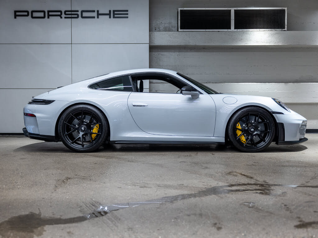 2026 Porsche 911 GT3 Coupe RWD photo 9