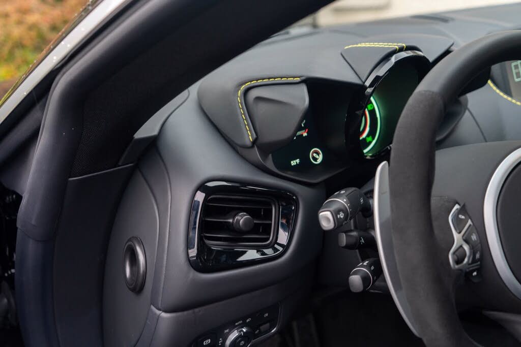 2023 Aston Martin Vantage V8 Coupe RWD photo 7