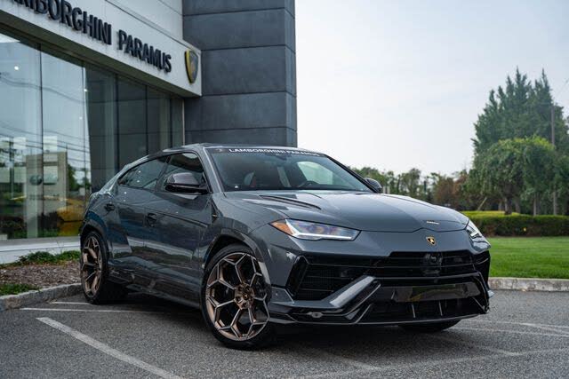 2024 Lamborghini Urus Performante AWD - $321,279