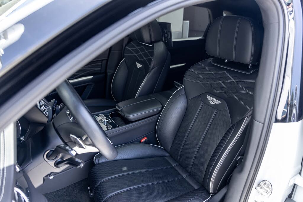 2023 Bentley Bentayga EWB Azure First Edition V8 AWD photo 22
