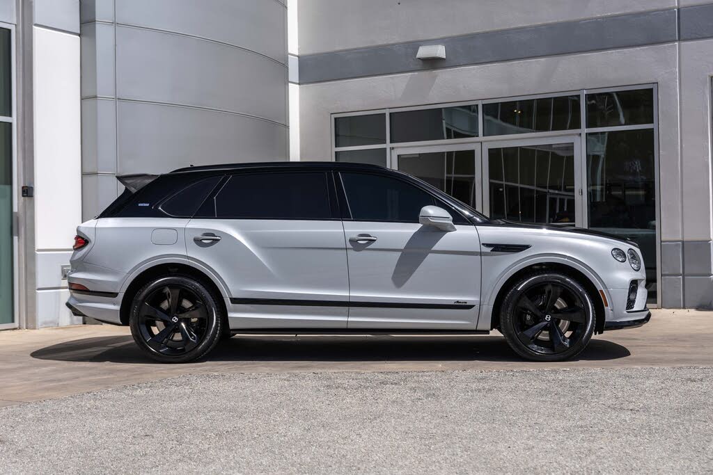 2023 Bentley Bentayga EWB Azure First Edition V8 AWD photo 5