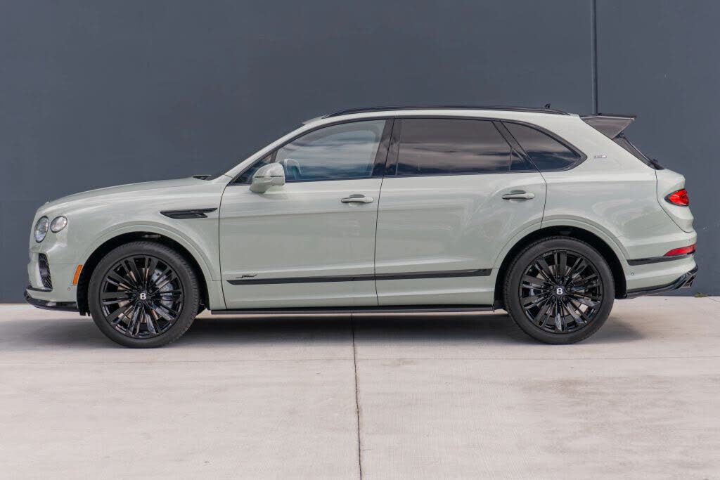 2023 Bentley Bentayga Speed AWD photo 2