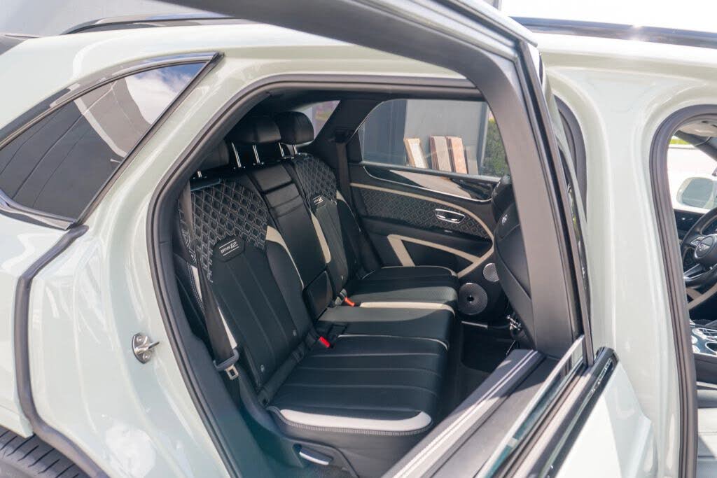 2023 Bentley Bentayga Speed AWD photo 13