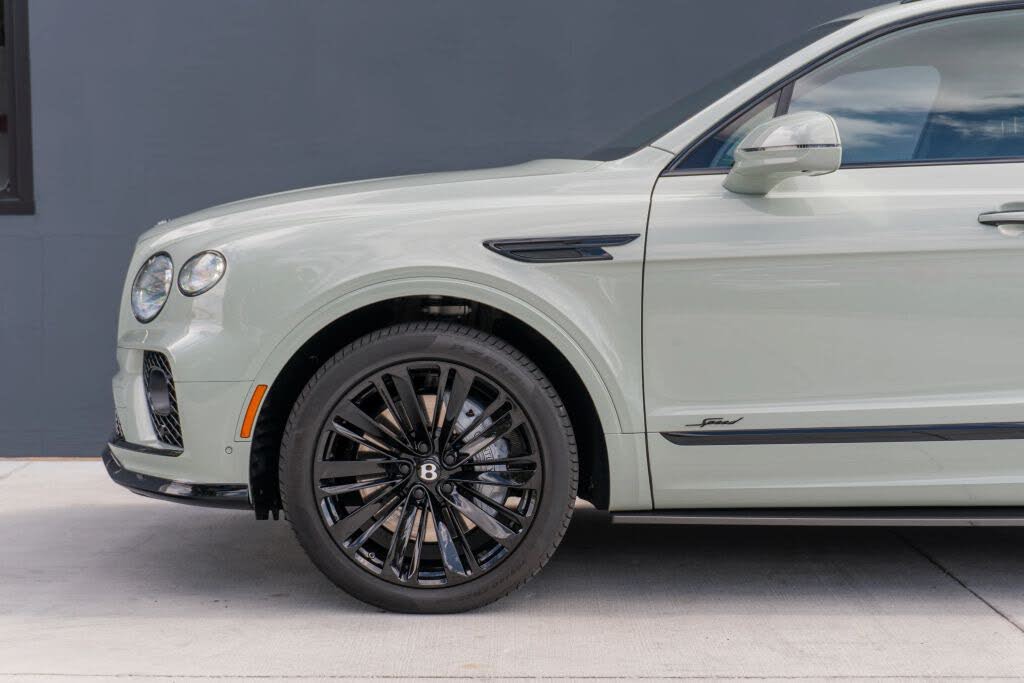 2023 Bentley Bentayga Speed AWD photo 18