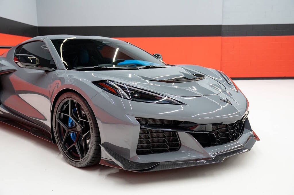 2025 Chevrolet Corvette Z06 2LZ Coupe RWD photo 9
