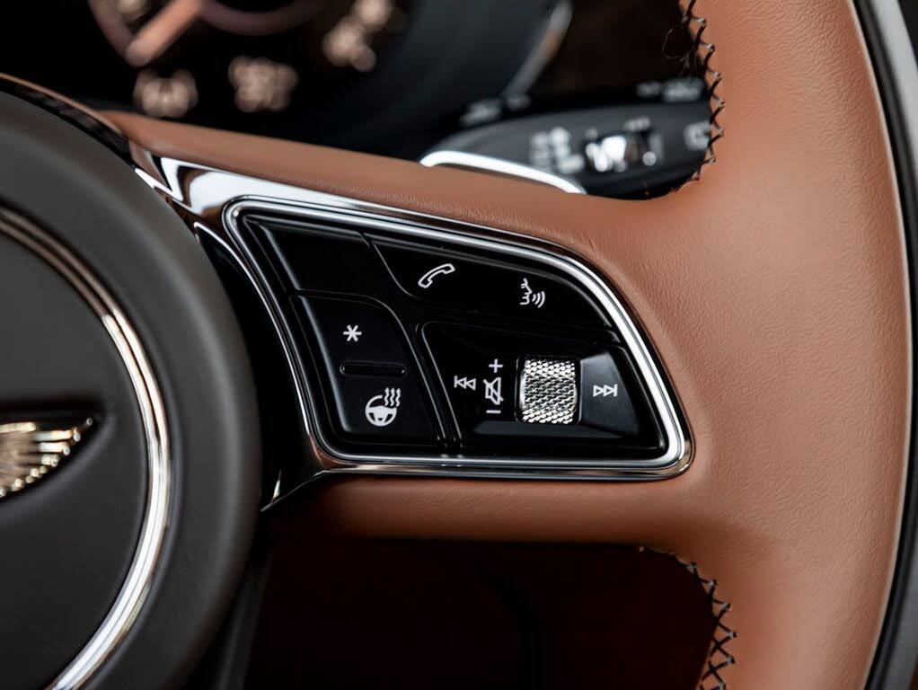 2027 Bentley Bentayga Azure V8 AWD photo 21