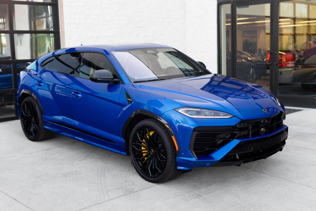 2026 Lamborghini Urus SE AWD photo 3