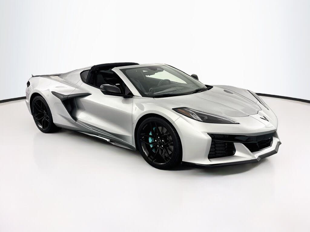 2026 Chevrolet Corvette Z06 1LZ Coupe RWD photo 3