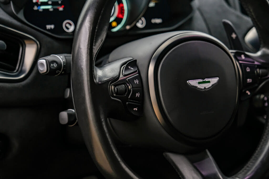 2019 Aston Martin Vantage RWD photo 15