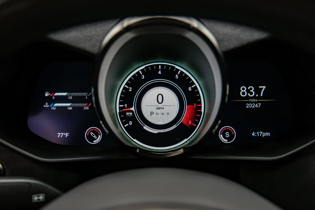 2019 Aston Martin Vantage RWD photo 17