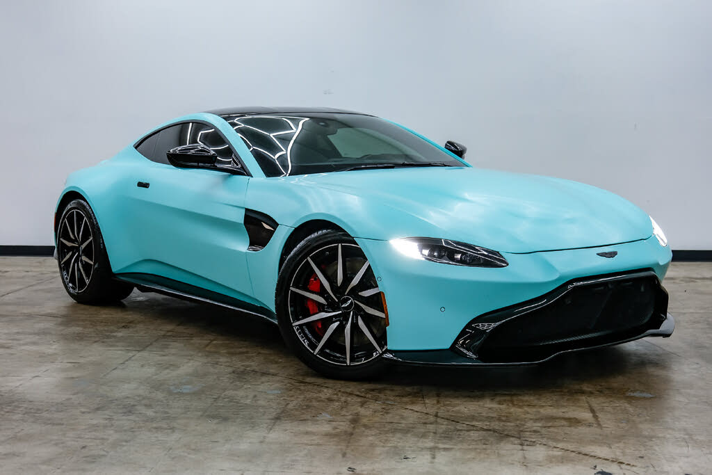 2019 Aston Martin Vantage RWD photo 3
