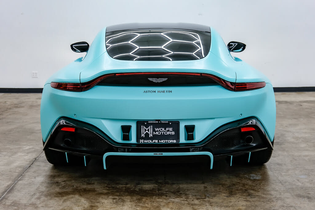 2019 Aston Martin Vantage RWD photo 6