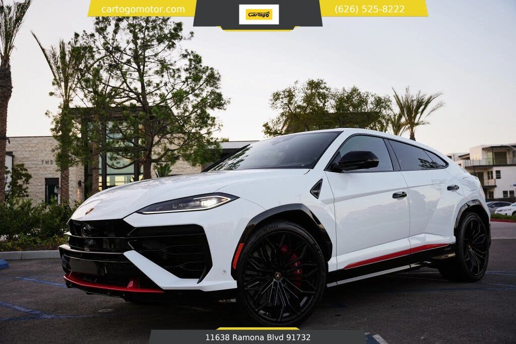 2025 Lamborghini Urus SE AWD