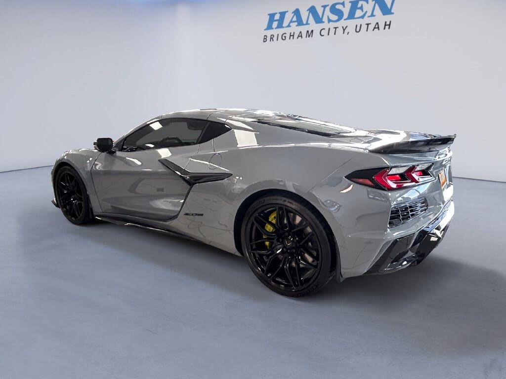 2024 Chevrolet Corvette Z06 3LZ Coupe RWD photo 3