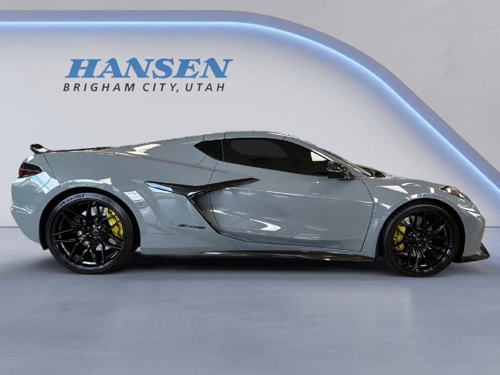 2024 Chevrolet Corvette Z06 3LZ Coupe RWD photo 6