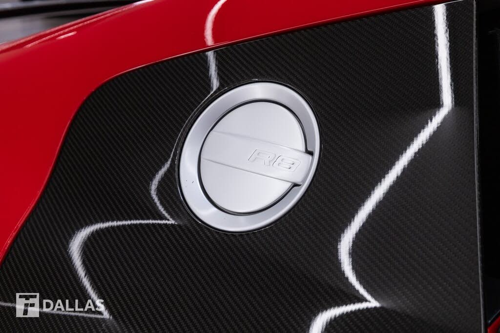 2014 Audi R8 quattro V10 Coupe AWD photo 13 of 24