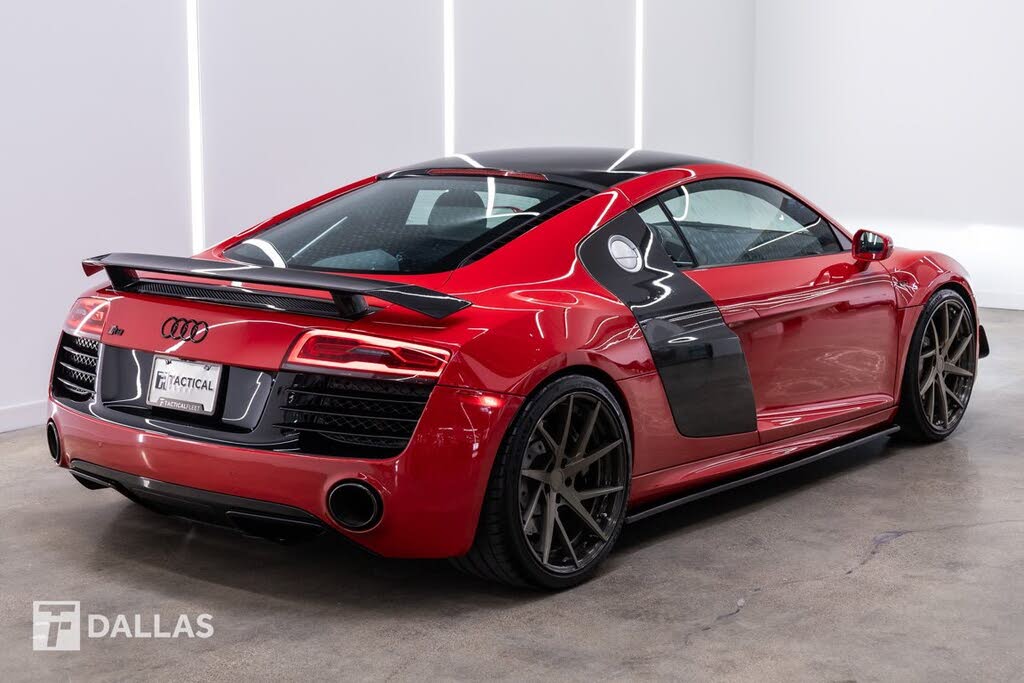 2014 Audi R8 quattro V10 Coupe AWD photo 16 of 24