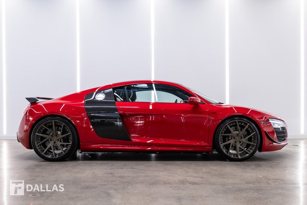 2014 Audi R8 quattro V10 Coupe AWD photo 18 of 24