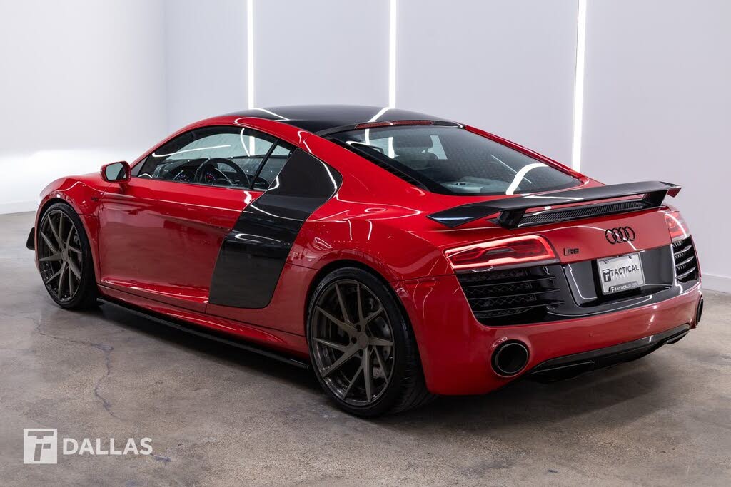 2014 Audi R8 quattro V10 Coupe AWD photo 7 of 24