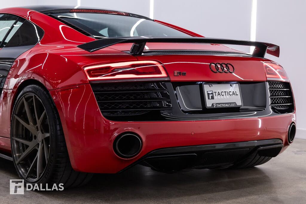 2014 Audi R8 quattro V10 Coupe AWD photo 8 of 24